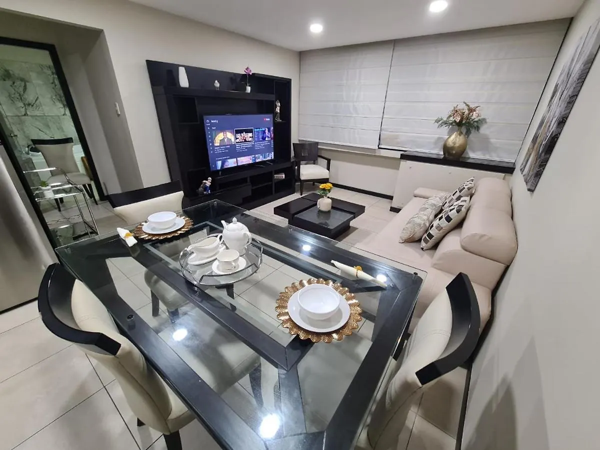 Ecusuites Room Emporium Con Jacuzzi Privado Γκουαγιακίλ Ισημερινός