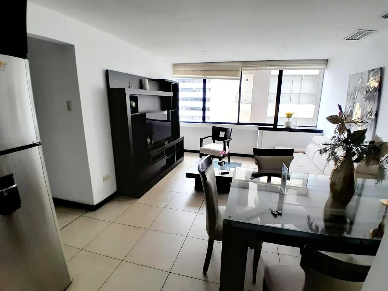 Διαμέρισμα Ecusuites Room Emporium Con Jacuzzi Privado Γκουαγιακίλ