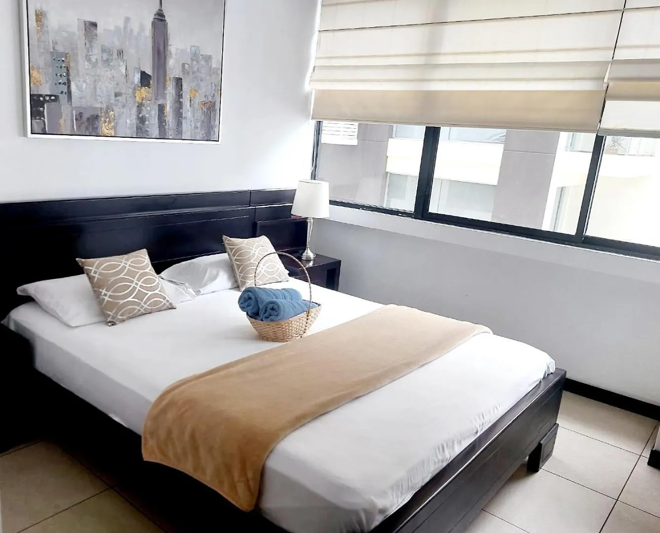 Ecusuites Room Emporium Con Jacuzzi Privado Γκουαγιακίλ 0*,